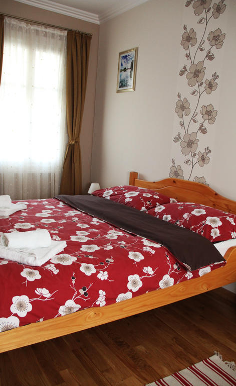كارلوفاتش Rooms Su Su الغرفة الصورة