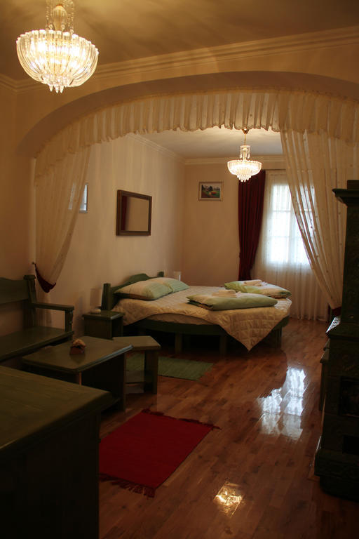 كارلوفاتش Rooms Su Su الغرفة الصورة