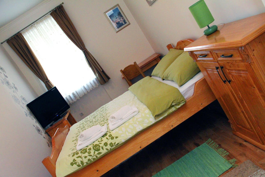كارلوفاتش Rooms Su Su الغرفة الصورة